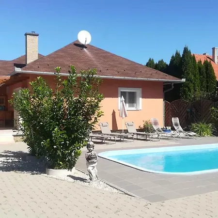 Сasa de vacaciones In 20188 Balatonszentgyorgy